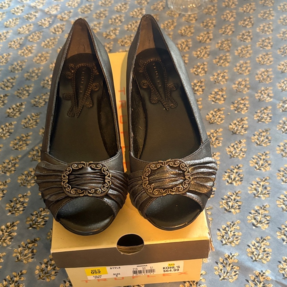 Chic Black Peep-Toe Heels with Buckle Detail